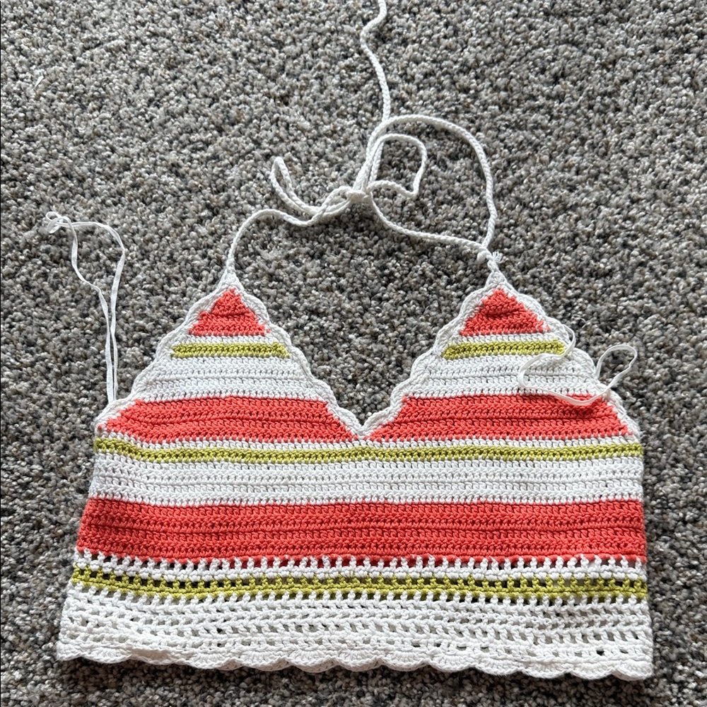 🩷💚Crochet Striped Halter Crop Top - White & Coral